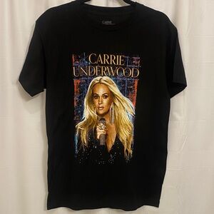 Carrie Underwood Black Graphic T-Shirt Women’s Medium